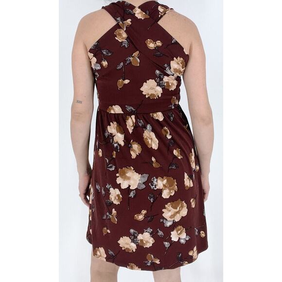 Kaileigh Floral Cross Back Maroon Blouson Dress Size Small - Picture 3 of 4